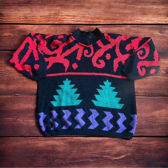 So totally 90’s unisex tree sweater perfect for the winter! - Picture 1 of 5